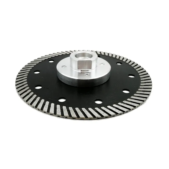 Lama diamantata con 4 fori di posizionamento